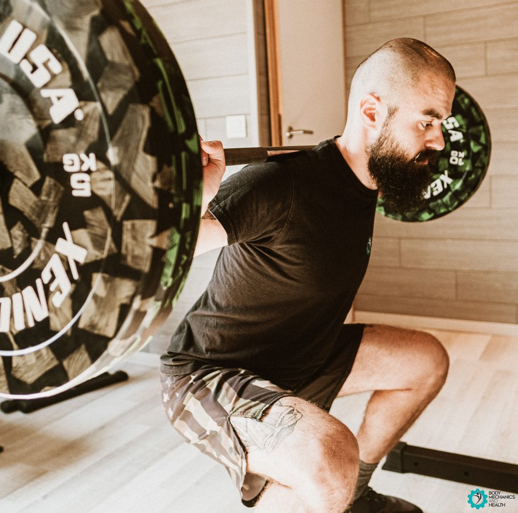 reduan qui fait un squat 