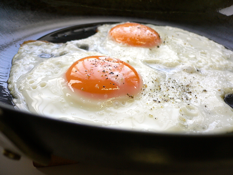 oeufs sur le plat 