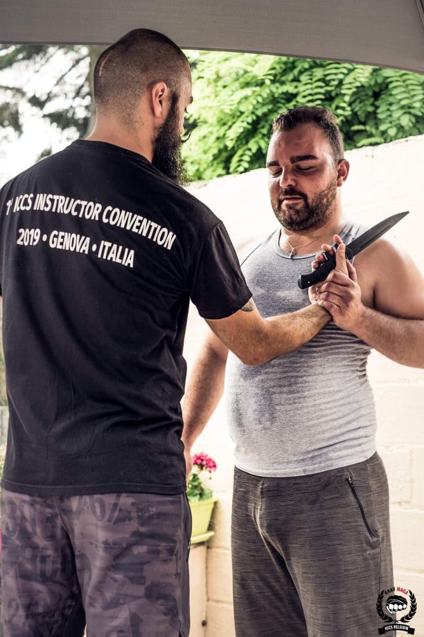 élève en cours privé de krav maga 